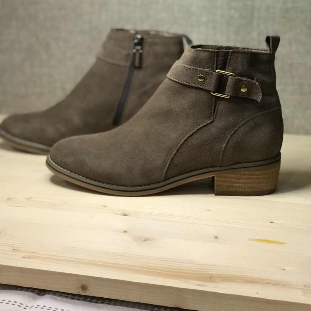 Blondo Waterproof Boots
